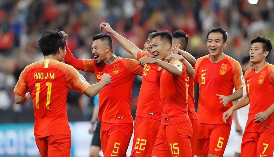 星空体育下载-18岁的国安新援刚加盟就坐稳首发！球迷看好他进国足，引发热议